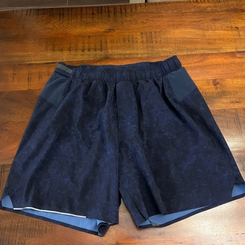 Lululemon Surge Shorts 6” inseam Blue Lined Swift Ultra Size Medium Excellent